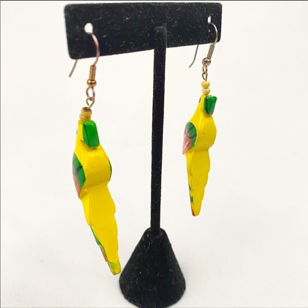 Dangly Tropical parrot earrings - Picture 5 of 5